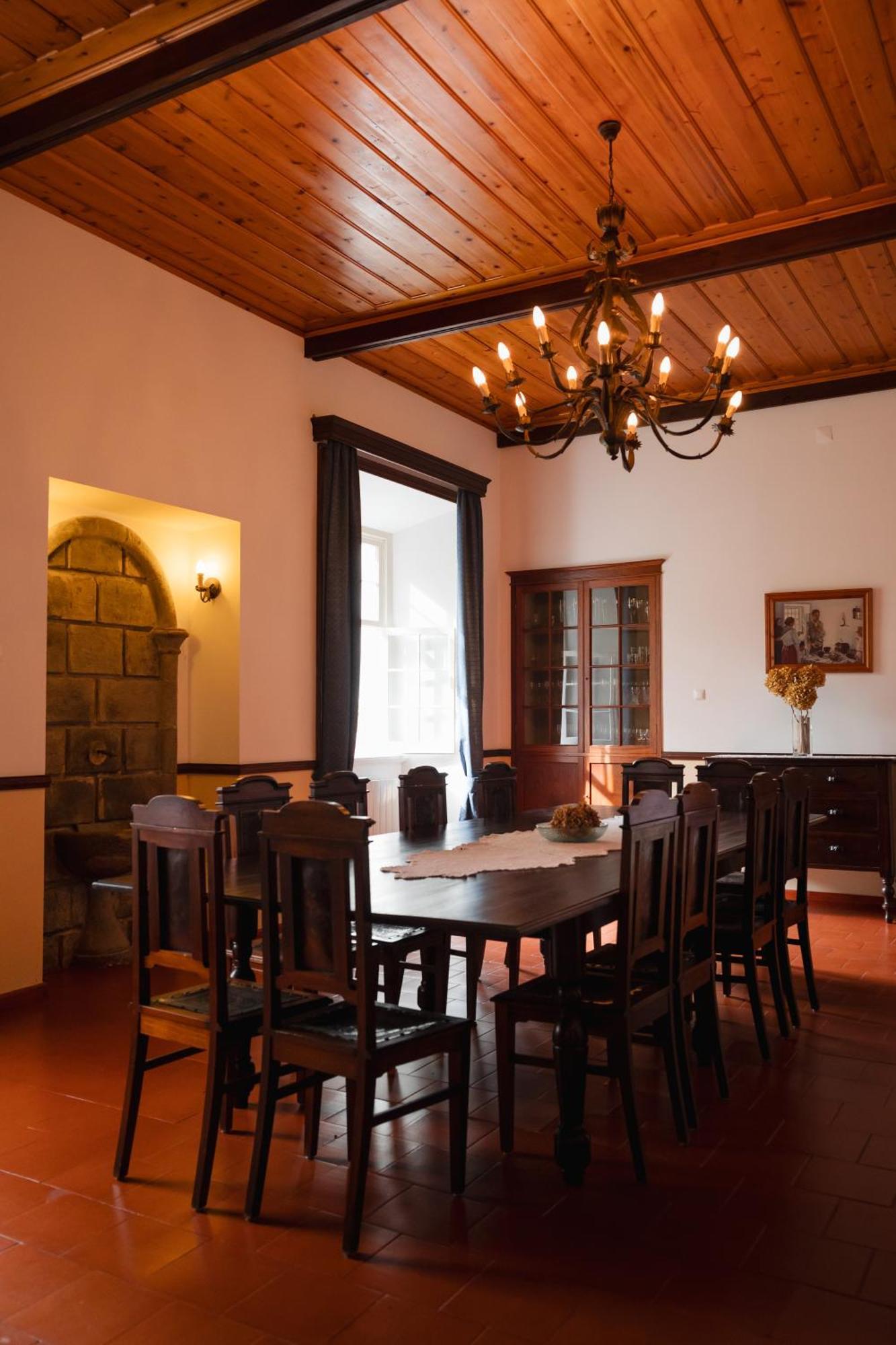 Solar De Lalem Bed and Breakfast Maia  Buitenkant foto