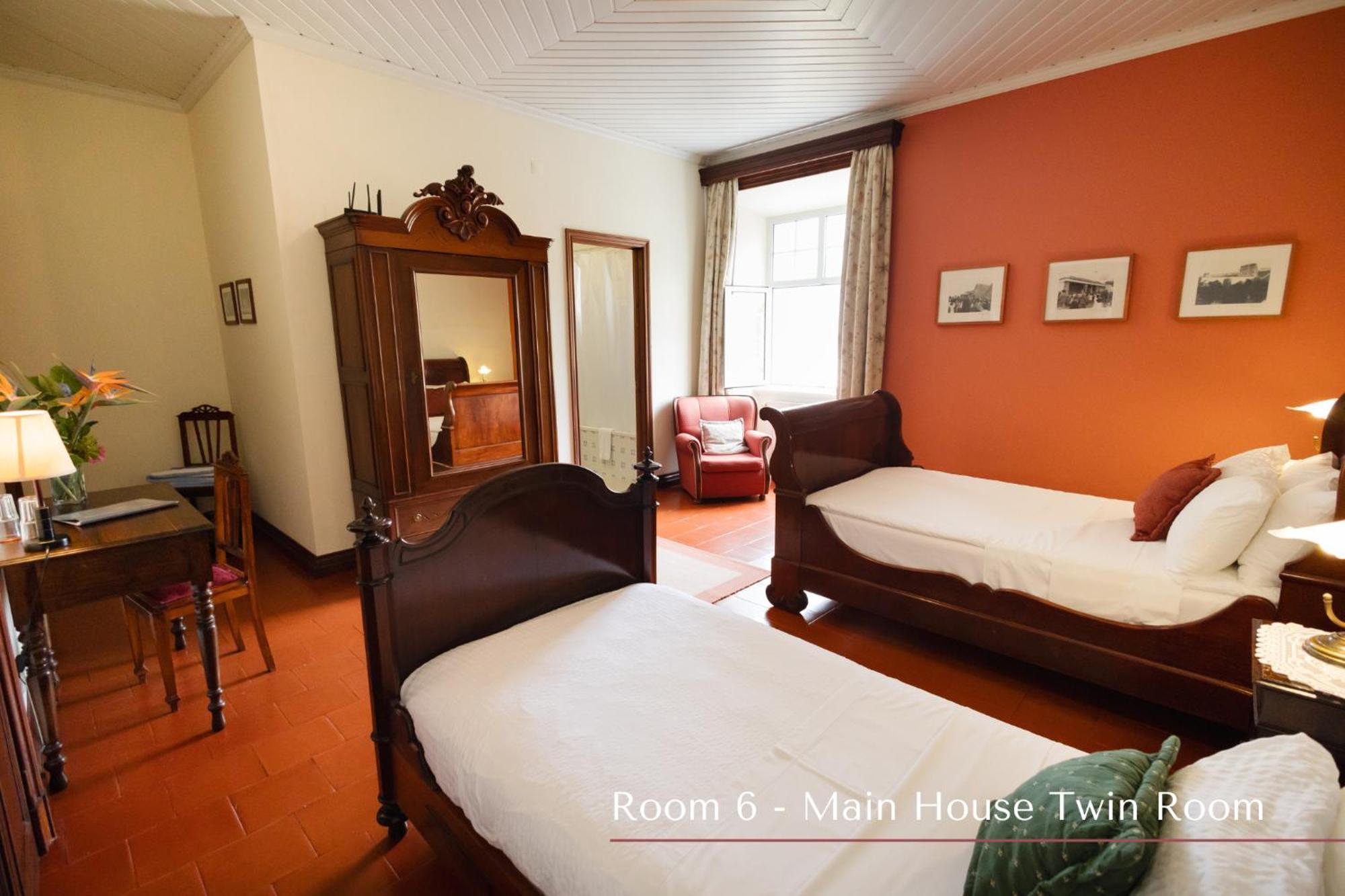 Solar De Lalem Bed and Breakfast Maia  Buitenkant foto