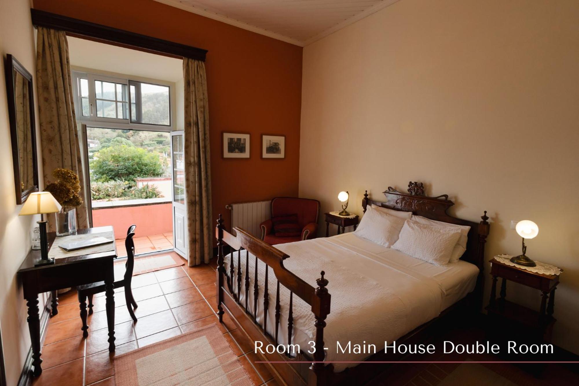 Solar De Lalem Bed and Breakfast Maia  Buitenkant foto